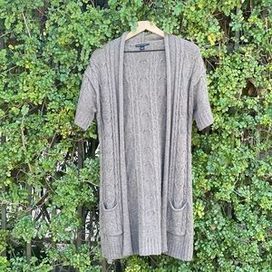 Banana Republic short-sleeved cardigan